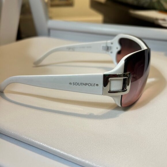 SouthPole Sunglasses UV Protecttion - Picture 3 of 6